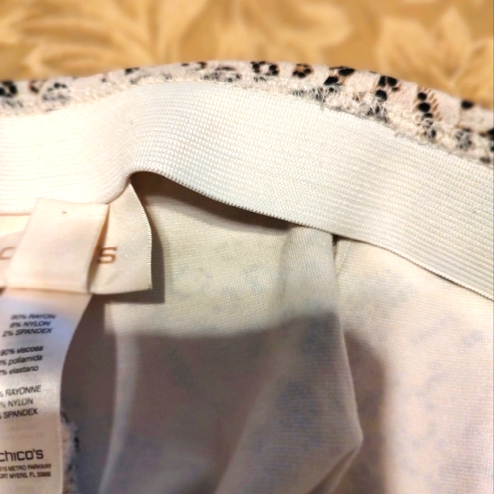 🎀 Superb Chico's Victorian Inspired Black & Ivory Lace Print Pants - S (.5) - Picture 5 of 16